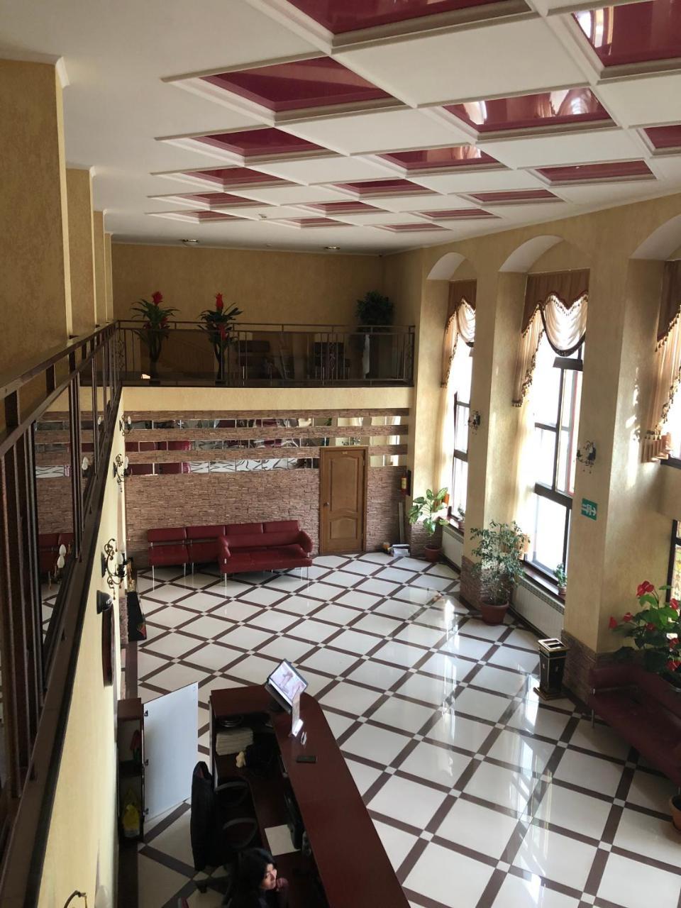Mirage Hotel Kustanaj Zewnętrze zdjęcie