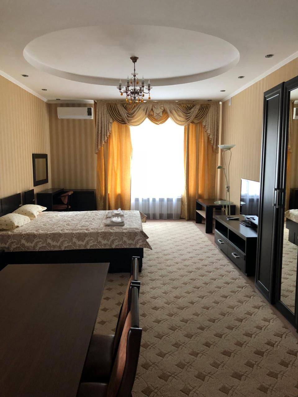 Mirage Hotel Kustanaj Zewnętrze zdjęcie